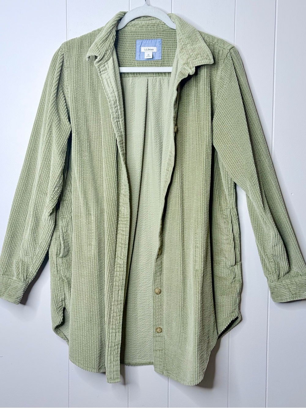LL Bean Sage Green Corduroy Shacket Shirt Jacket Women’s Medium